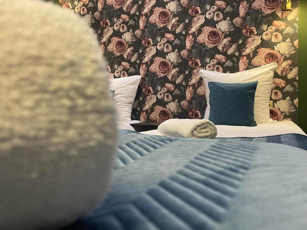 이노우로추프 Rynek 14 & Restaurant B&B 외부 사진