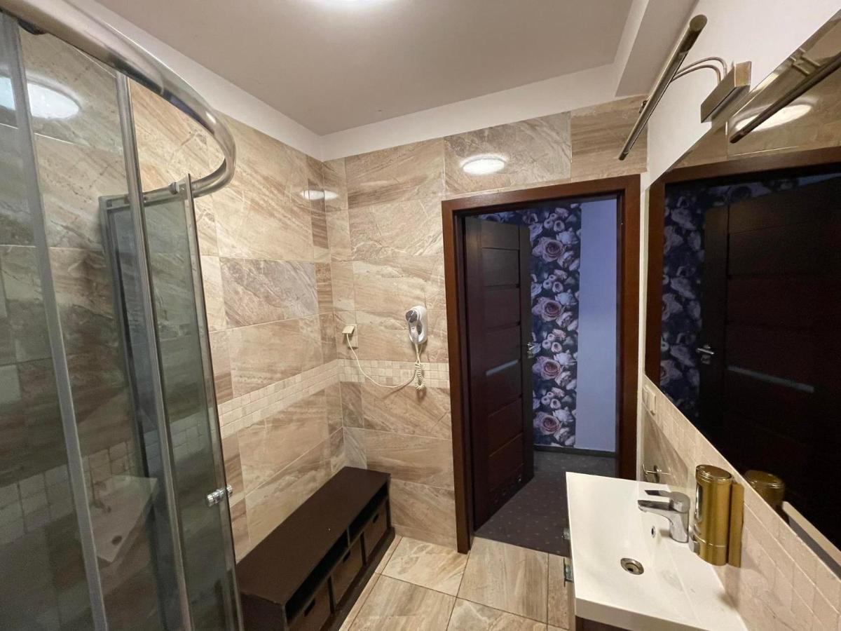 이노우로추프 Rynek 14 & Restaurant B&B 외부 사진