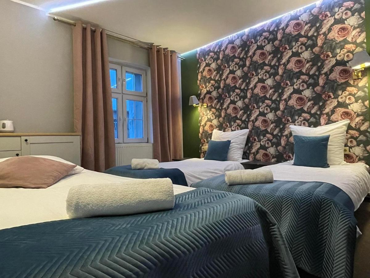 이노우로추프 Rynek 14 & Restaurant B&B 외부 사진