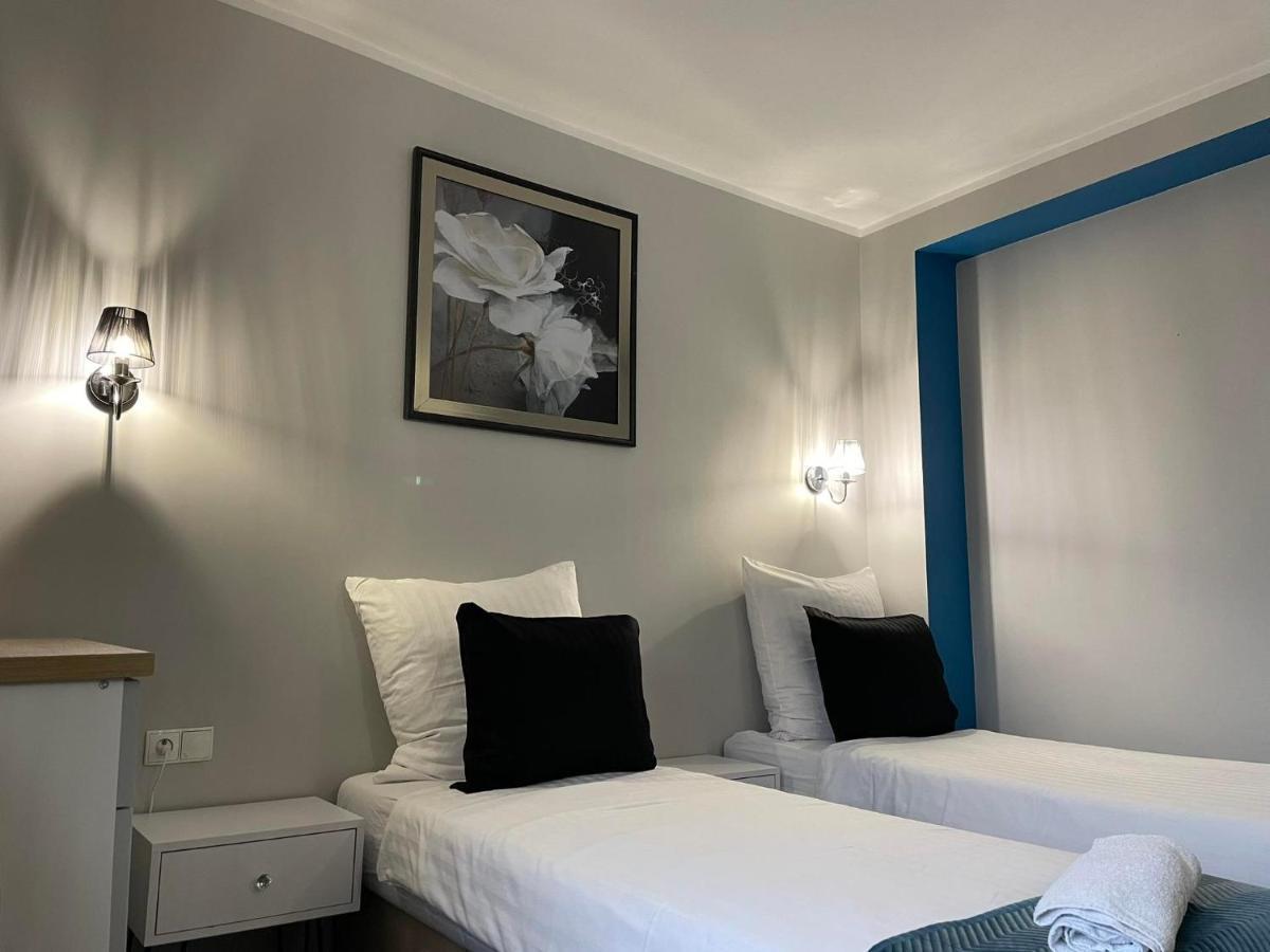 이노우로추프 Rynek 14 & Restaurant B&B 외부 사진